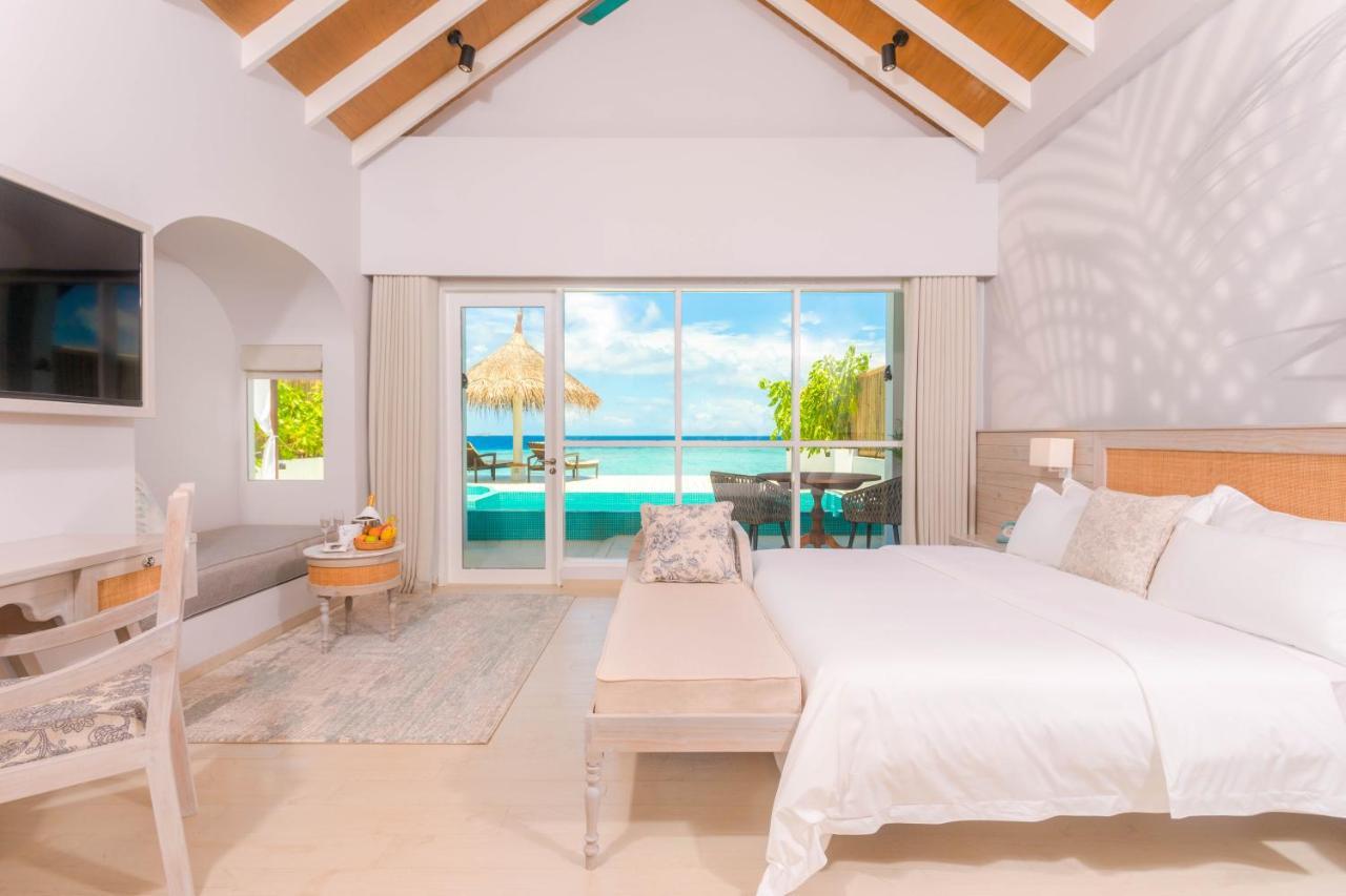 Malahini Kuda Bandos Resort Hulhumale Esterno foto Beachfront Junior Suite