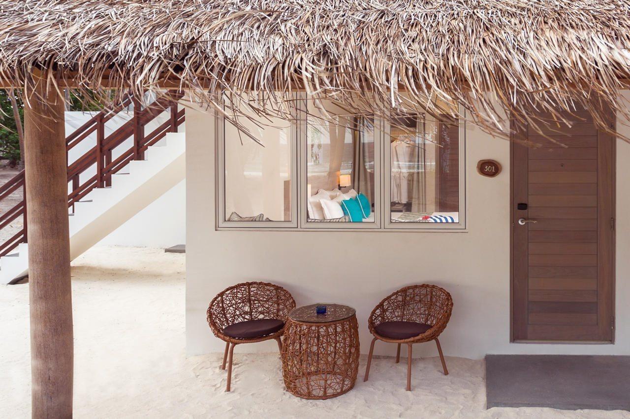 Malahini Kuda Bandos Resort Hulhumale Esterno foto A beach villa at the resort