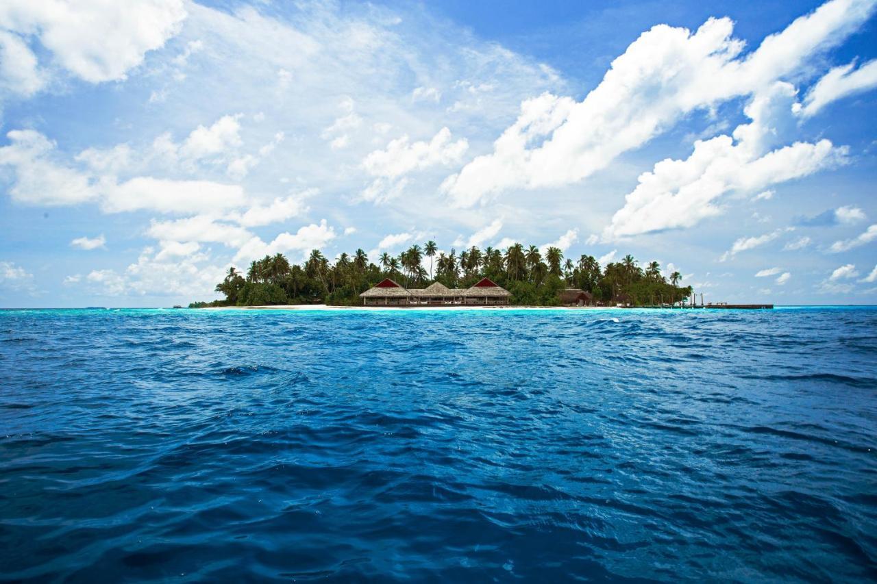 Malahini Kuda Bandos Resort Hulhumale Esterno foto The island of Maluku