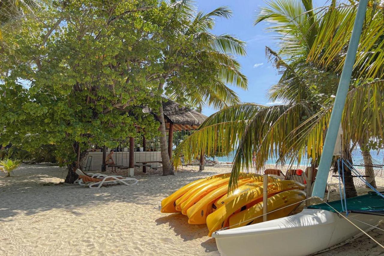 Malahini Kuda Bandos Resort Hulhumale Esterno foto Beach at the island of San Vicente